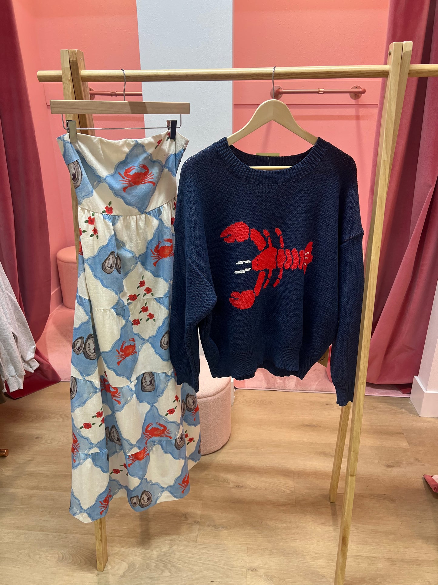 LOBSTER KNIT ROUND NECK SWEATER