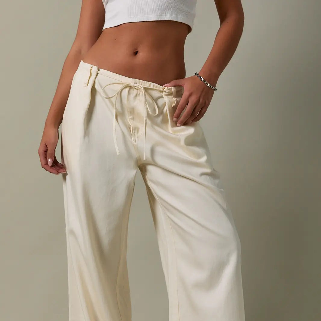 Lucinda Low-Rise Pleated Pants
