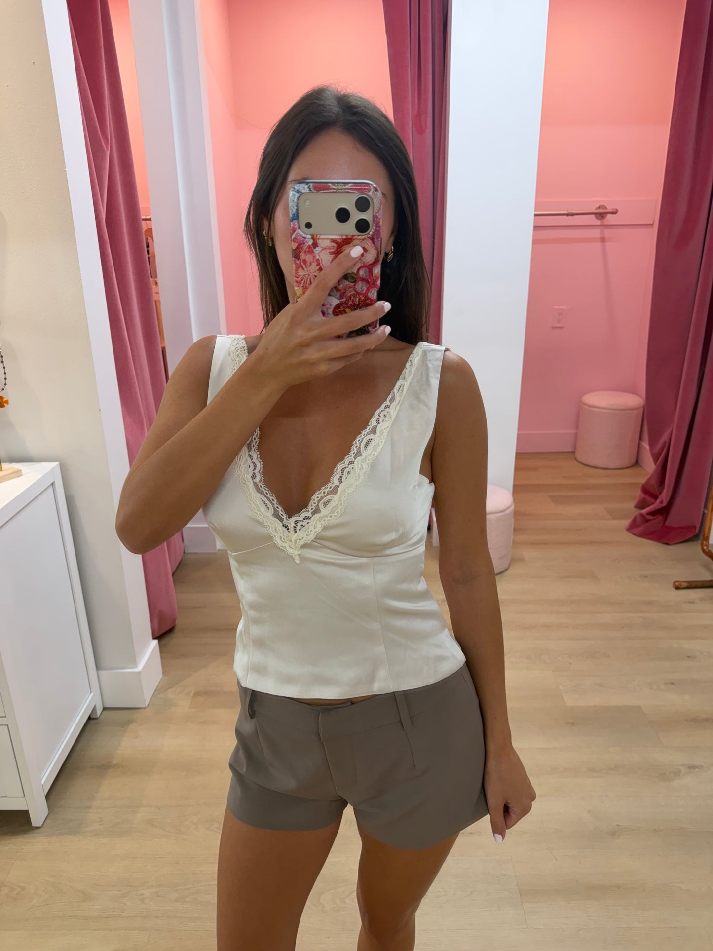 ANARA LACE TRIM TOP - CHAMPAGNE