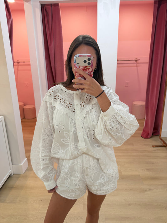 SauvyB Eyelet Shorts - WHITE