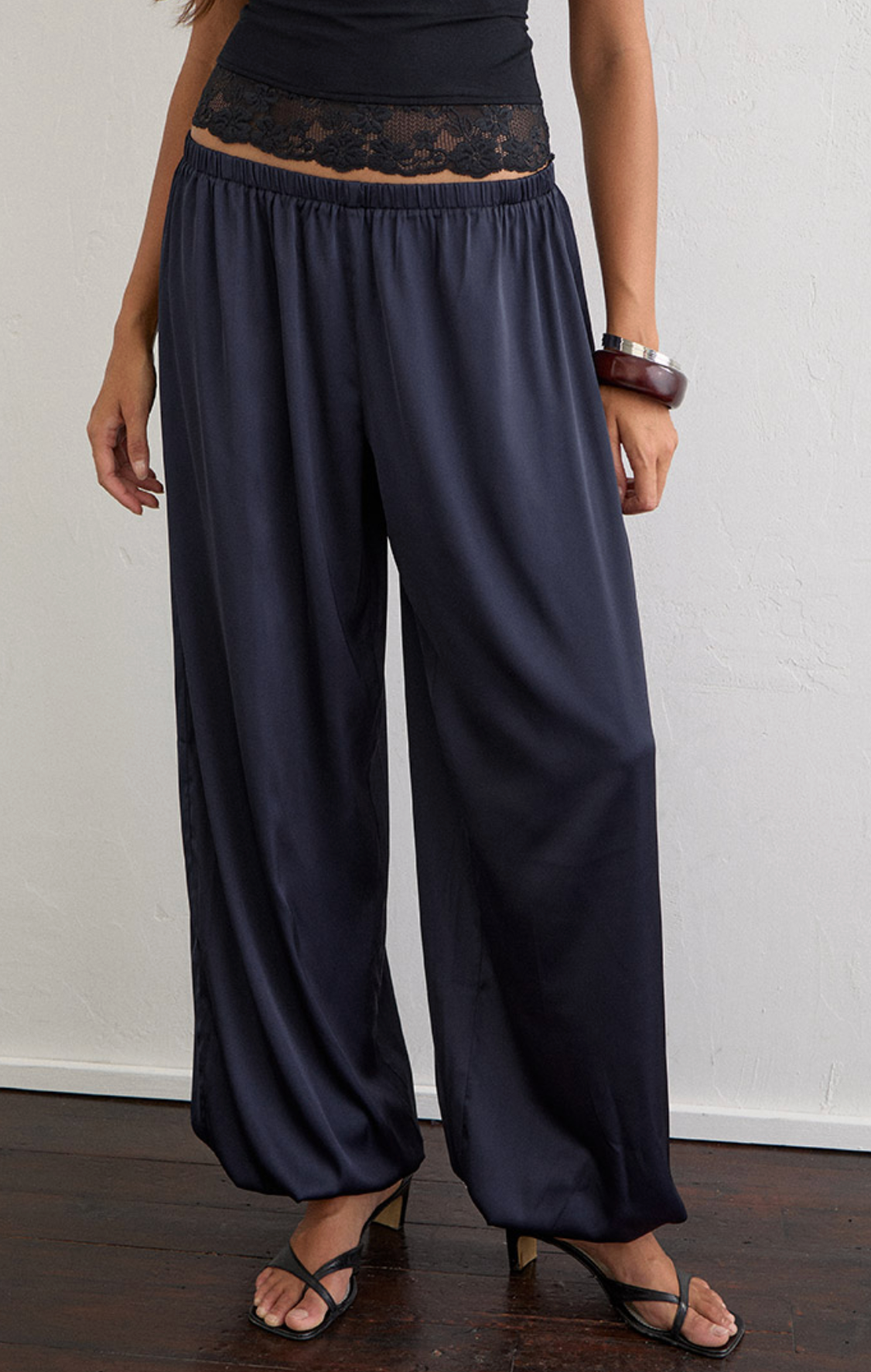 Kyra Balloon Trouser - NAVY SATIN
